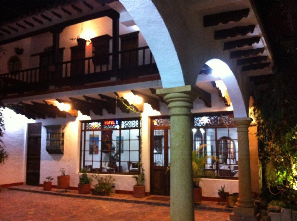 Hotel Los Frayles Вилья-де-Лейва Экстерьер фото