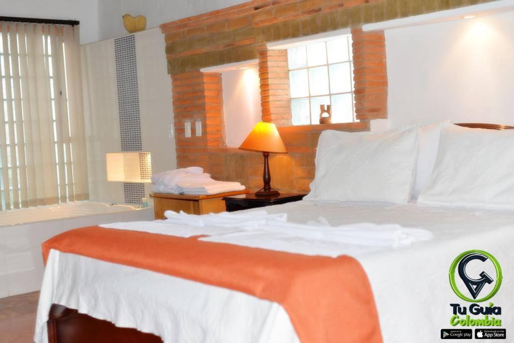 Hotel Los Frayles Вилья-де-Лейва Экстерьер фото
